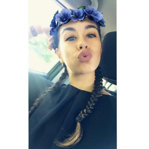 Meet your Posher, Maria